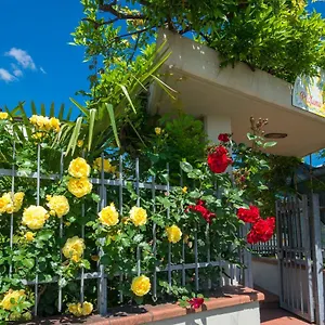 Profumo D'estate Frühstückspension Agliana